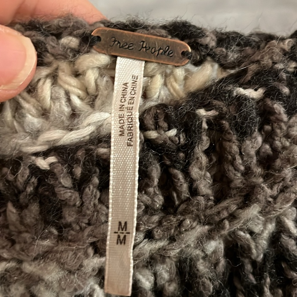 Oversized slouchy off the shoulder acrylic blend sweater - Picture 2 of 4